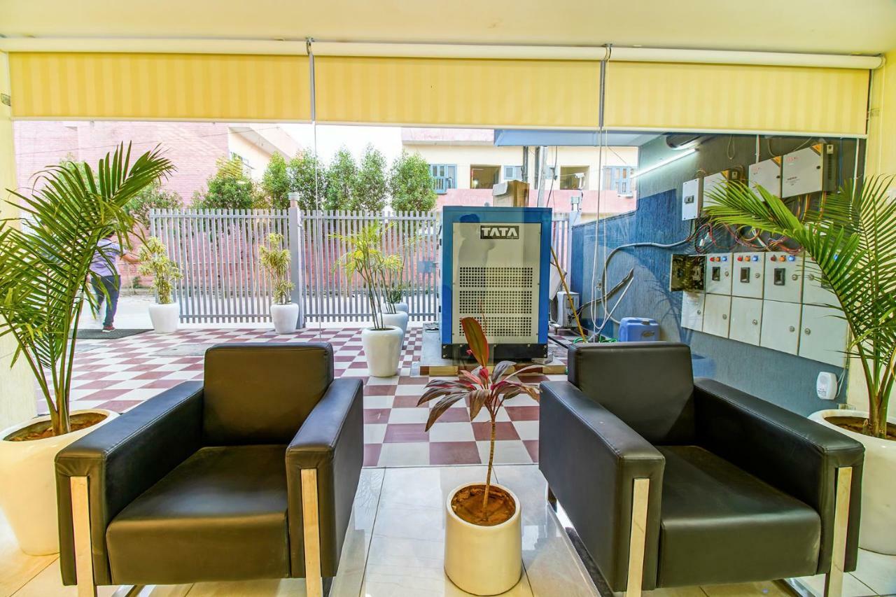 Fabhotel Kiara Gurgáon Kültér fotó