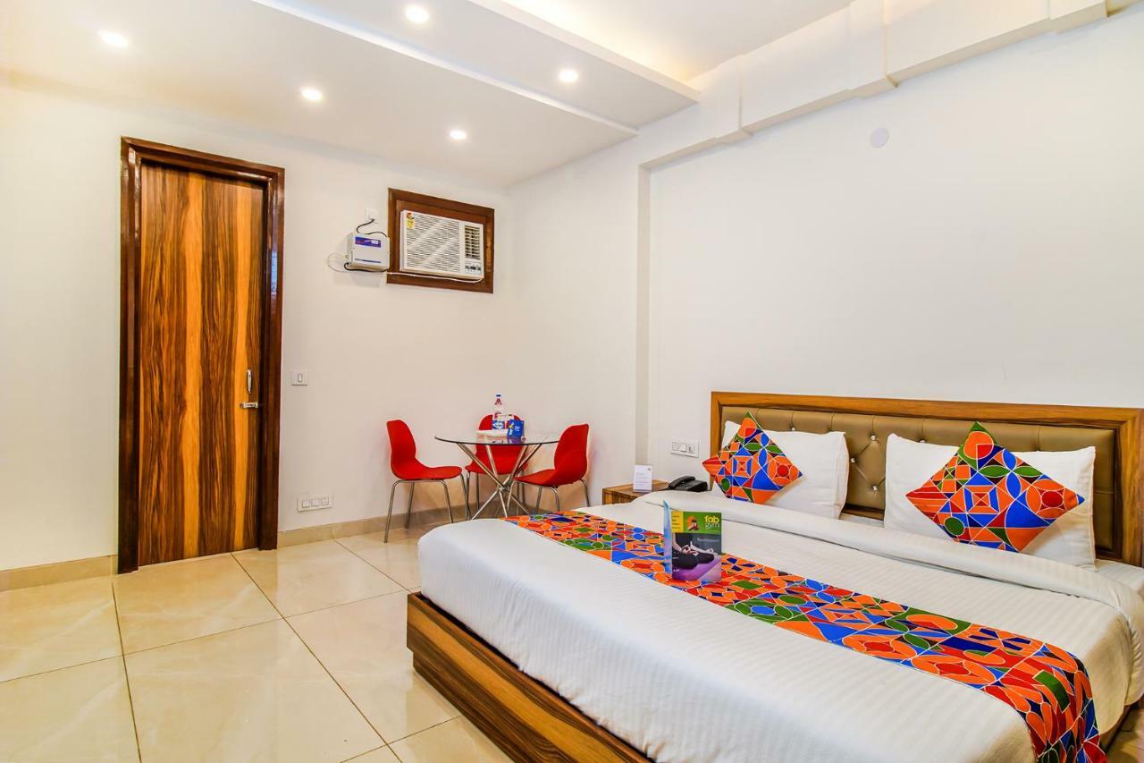 Fabhotel Kiara Gurgáon Kültér fotó